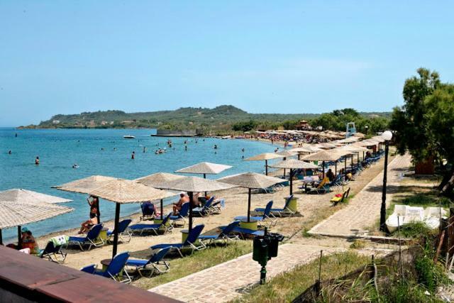 Studios Στουσ Πυργουσ Θερμησ Mytilíni Esterno foto